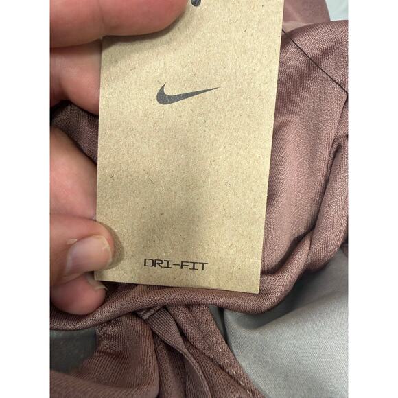 Nike Women’s Running Shorts Size XL NEW# H649 - Picture 7 of 7